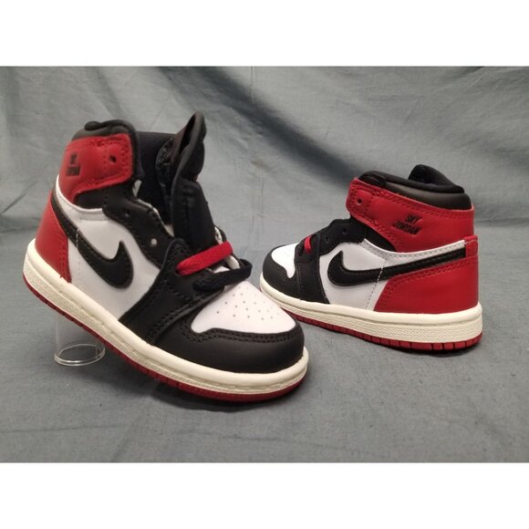 Nike Jordan Toddlers 1 Retro High OG (TD) Sneakers Lace Up Red Size 8 NEW NO BOX - Picture 1 of 9
